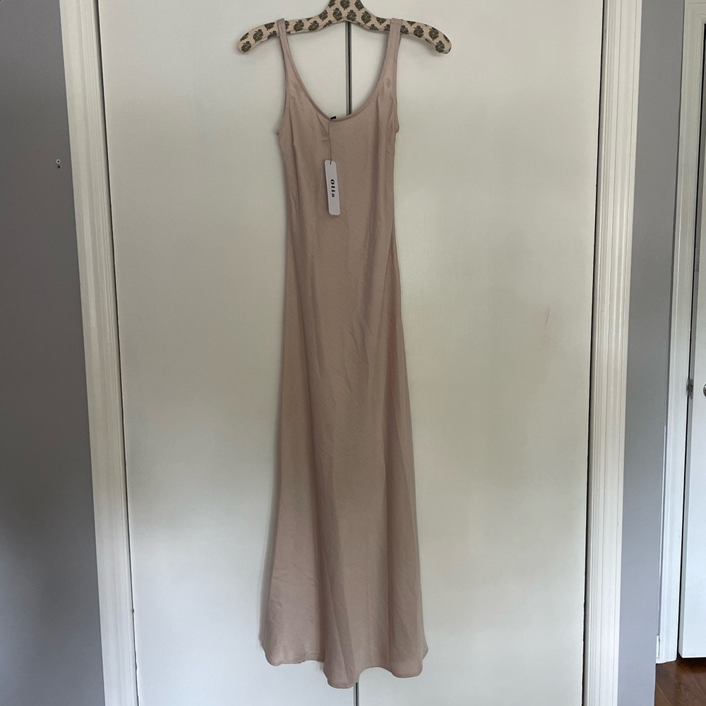 BNWT Vici “Night to Remember” satin maxi dress XS